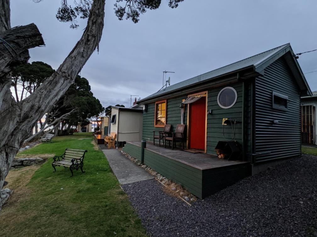 Ferienwohnung Salt Box Hideaway Strahan Exterior foto